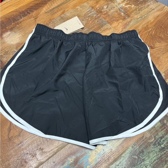 NWT Nike Women’s Athletic Shorts - Picture 3 of 6